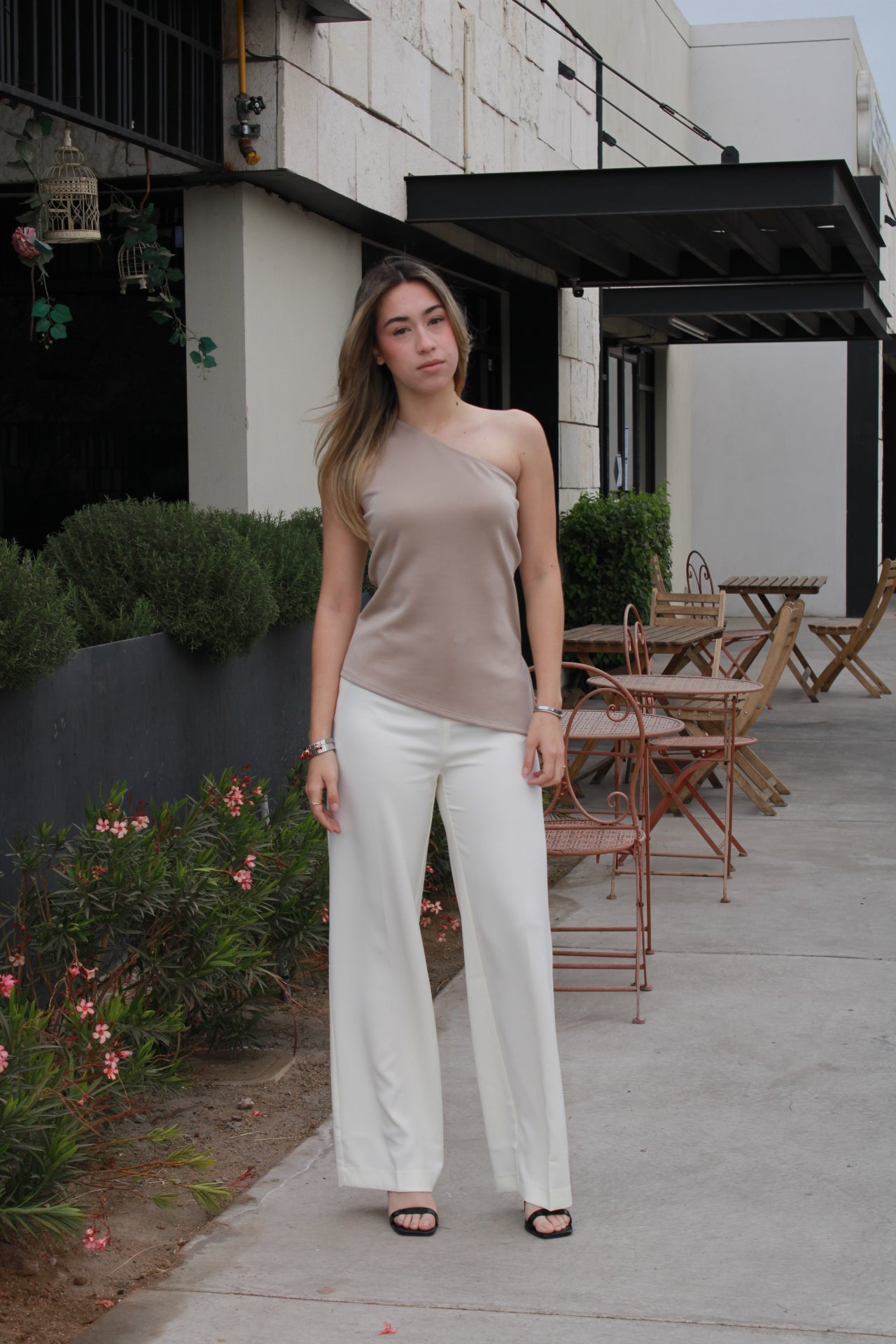 Blusa beige asimétrica #10954
