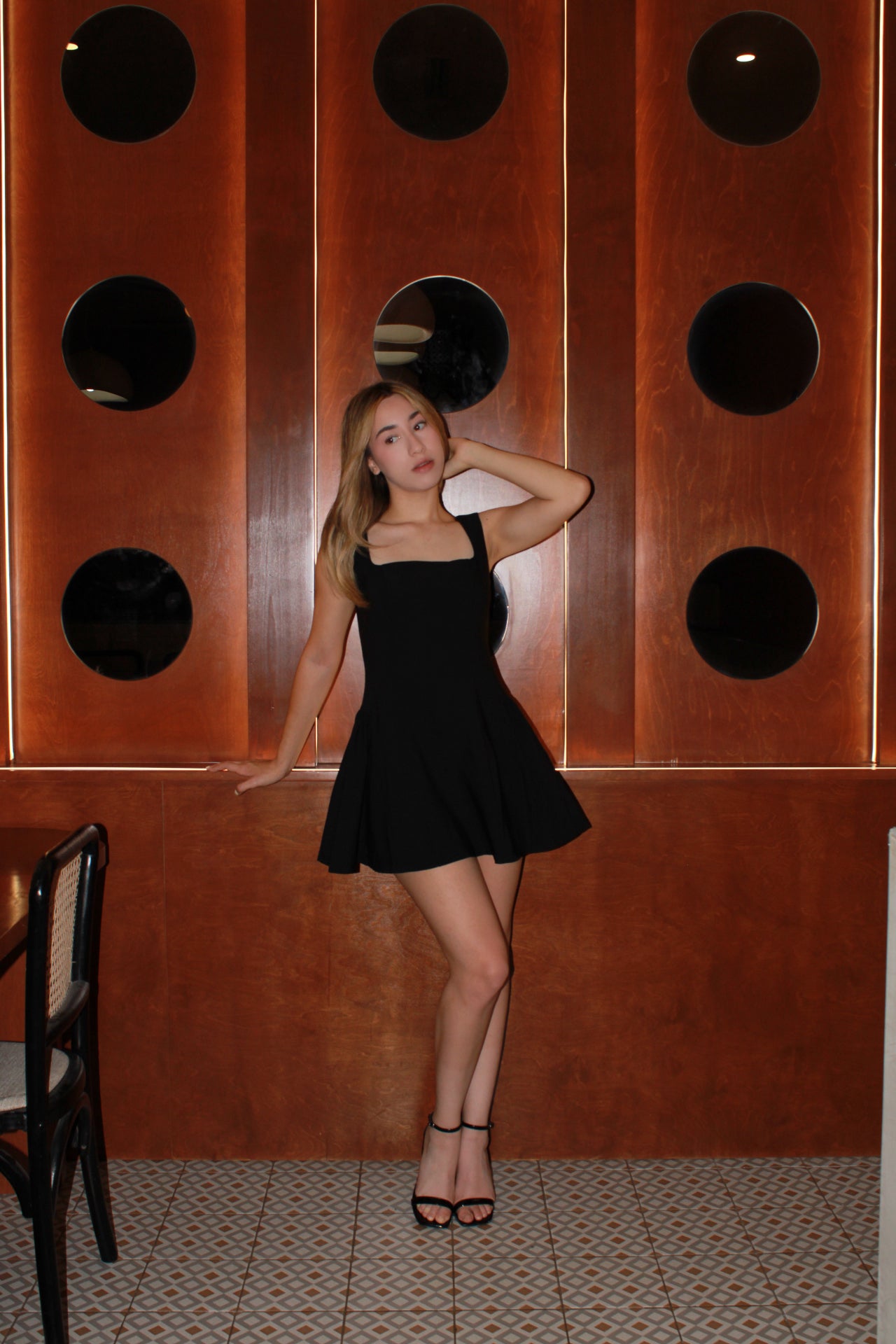 Vestido negro corte tipo A #11380