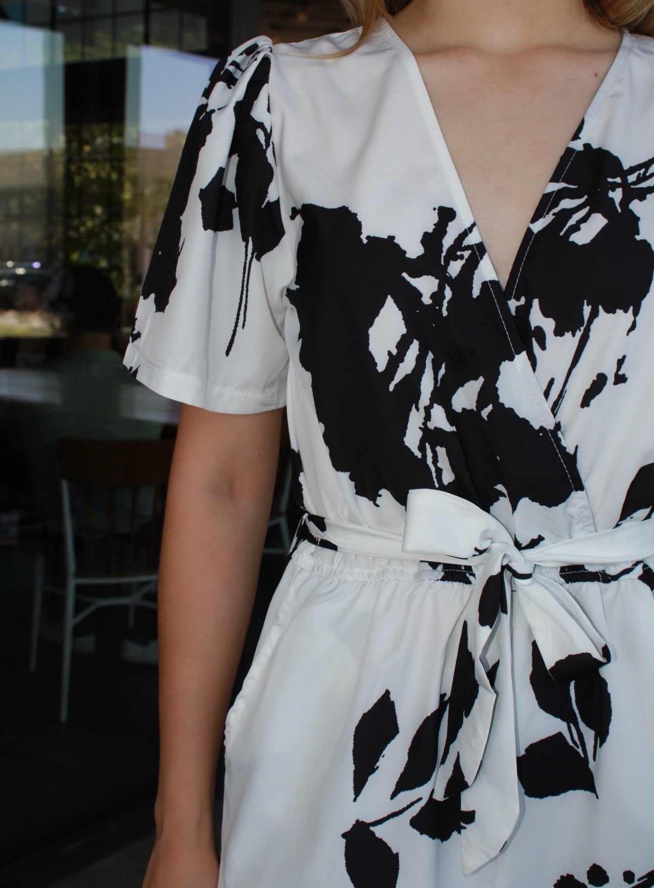 Jumpsuit blanco c flores negras #11303