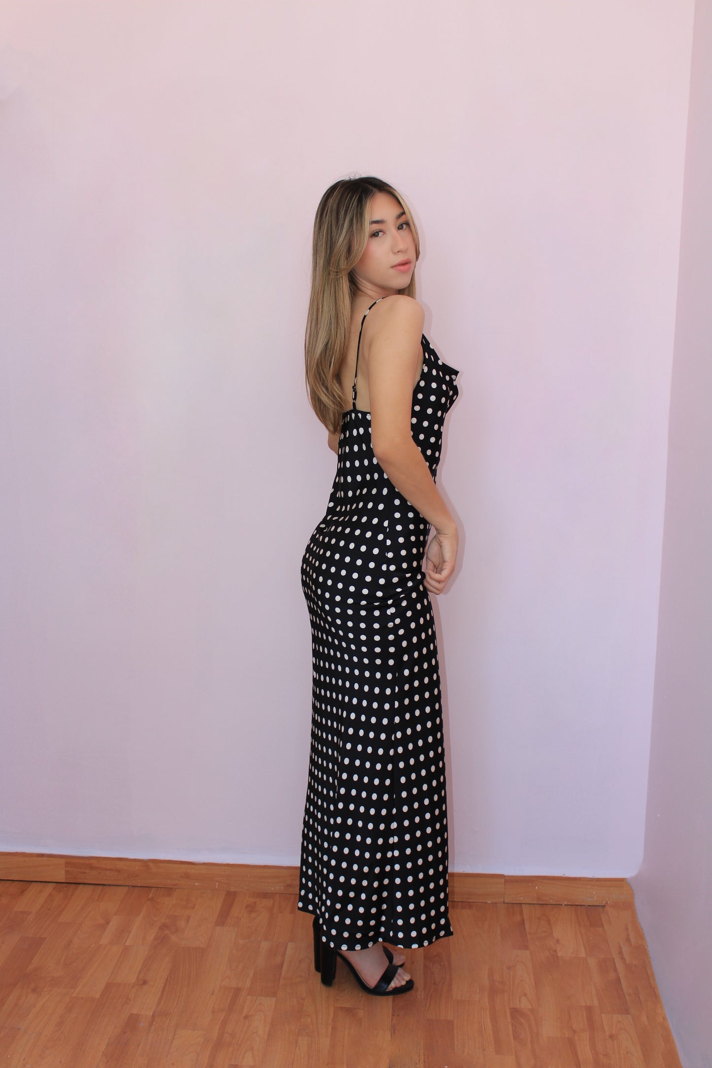 Vestido polka dots negro largo satinado #11881