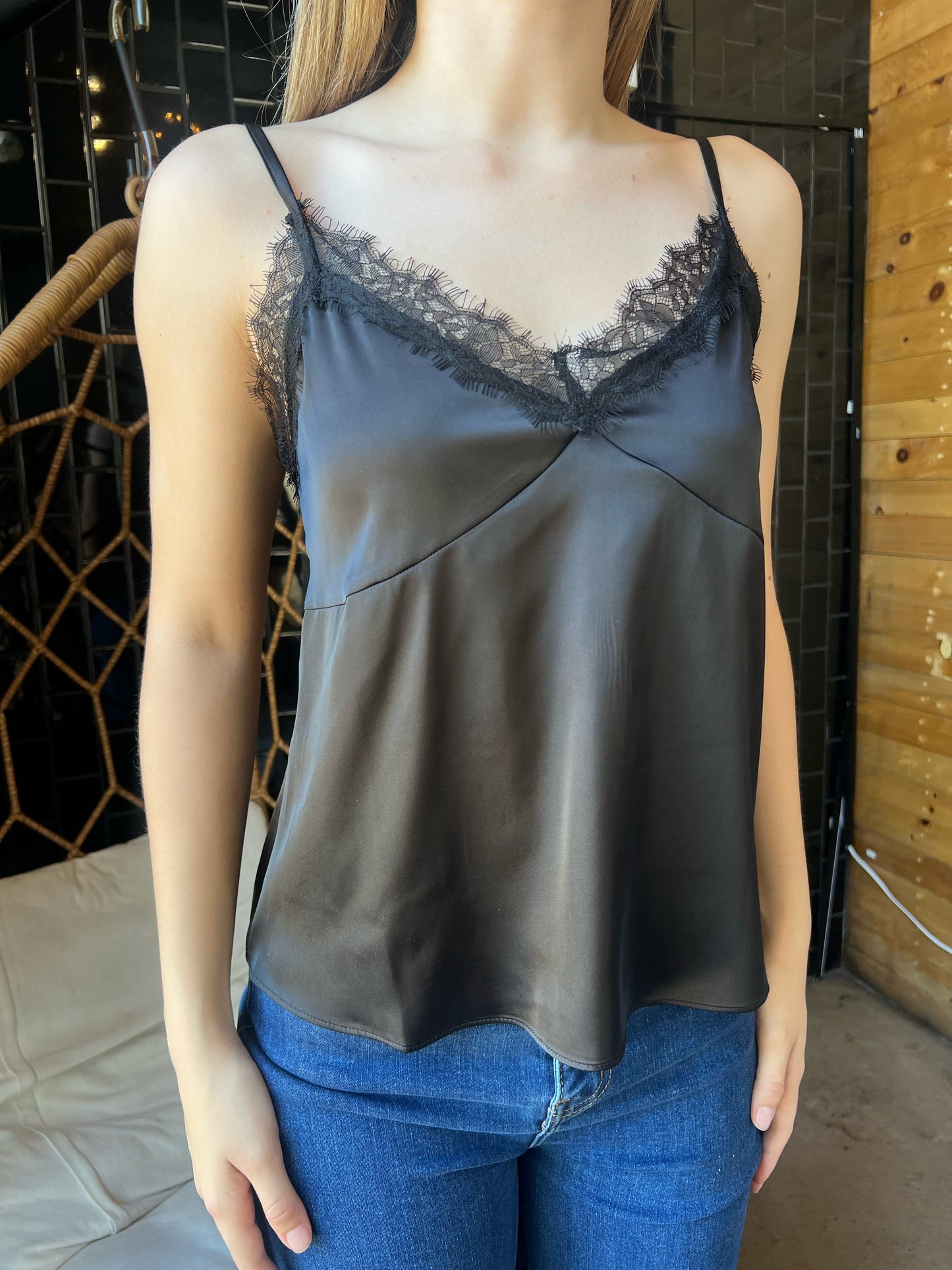 Blusa negra con encaje #11868