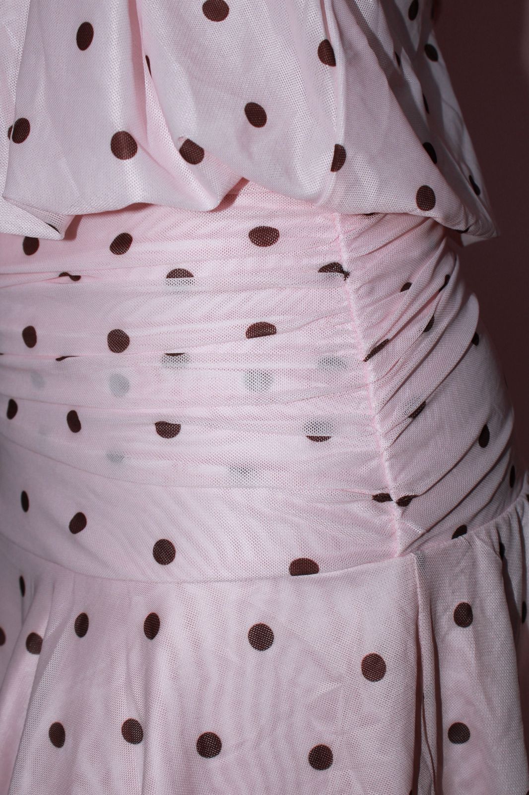 Vestido rosa, con bolitas cafés, Halter. #11759