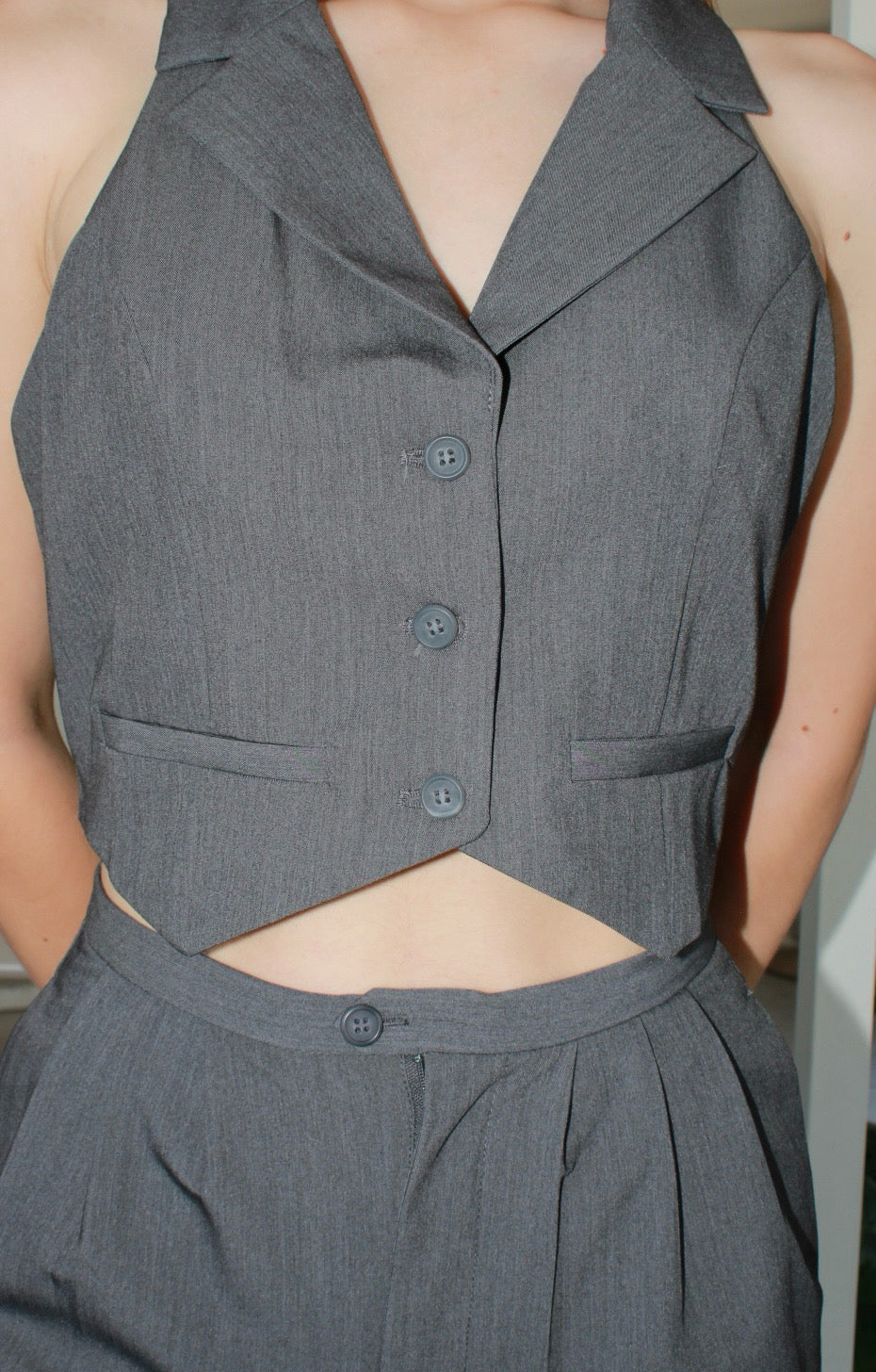 Set gris de chaleco y pantalón #11333