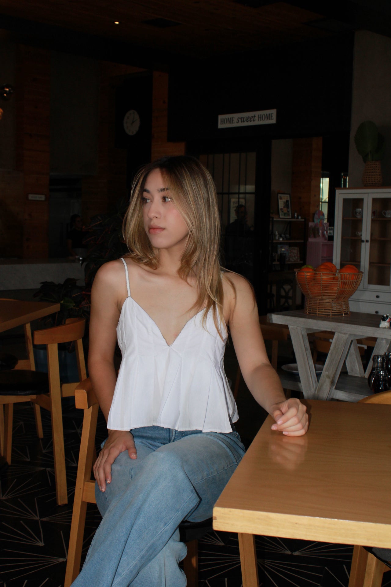 Blusa Blanca con vuelo orilla de piedritas #11319