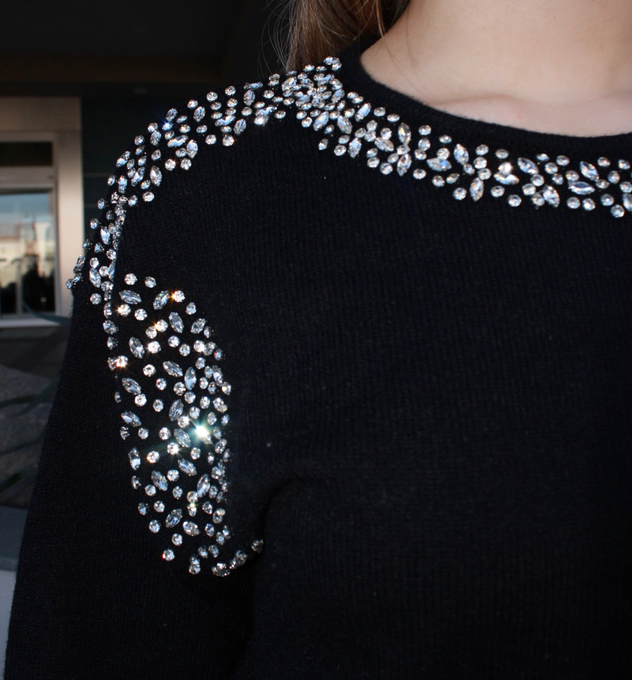 Suéter negro con piedras #11674