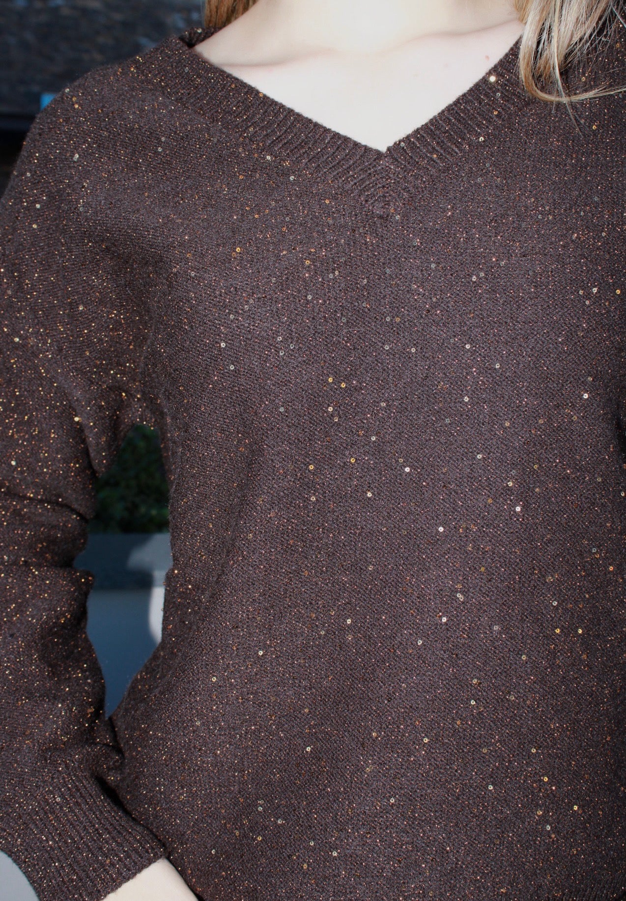 Set café oscuro con brillos naranjas #11602