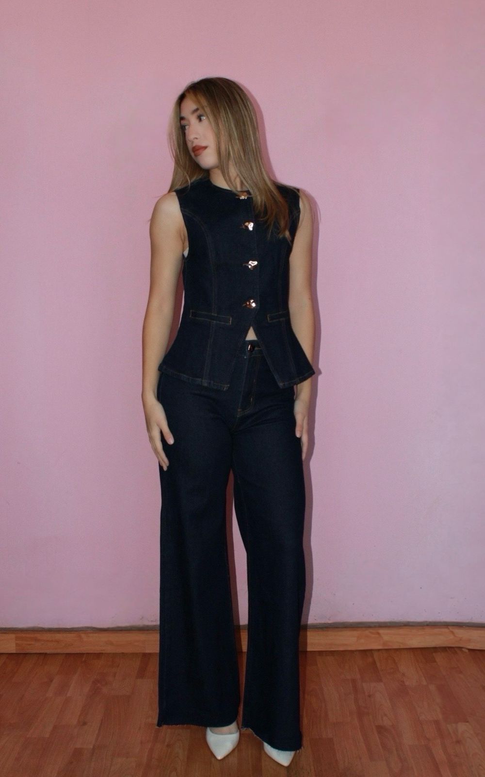Set de mezclilla de chaleco y pantalón. ￼#11767