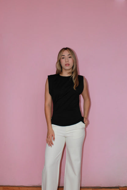 Blusa negra sin manga lado drapeado #11370