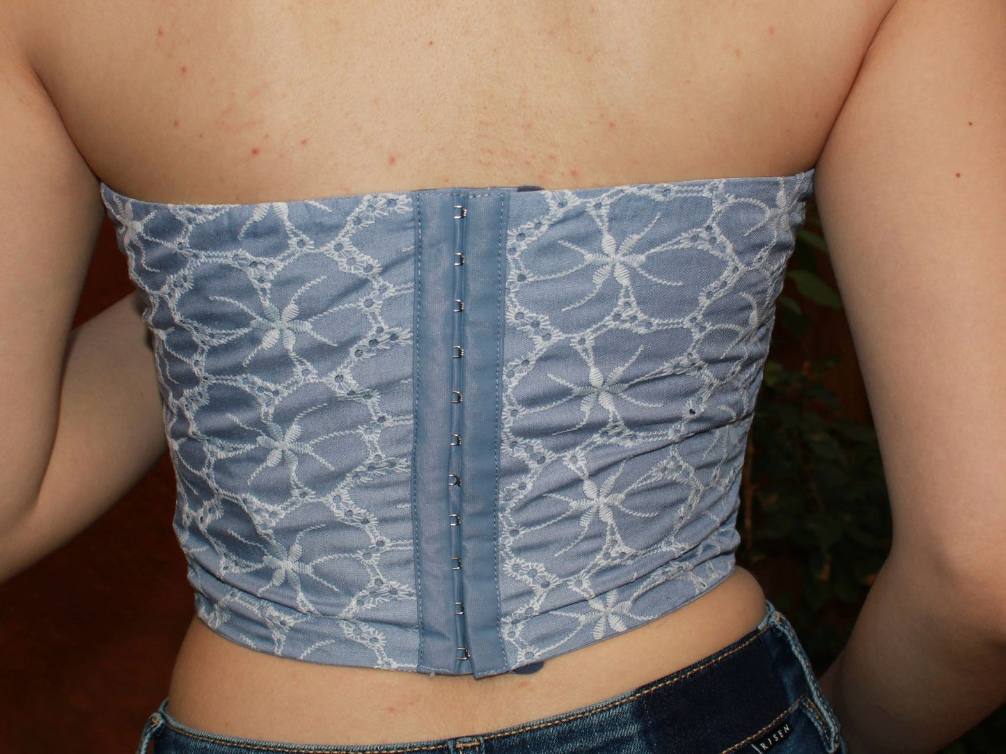 Corset color azul, con detalles bordados #10972