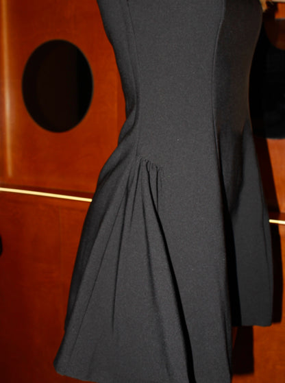 Vestido negro corte tipo A #11380