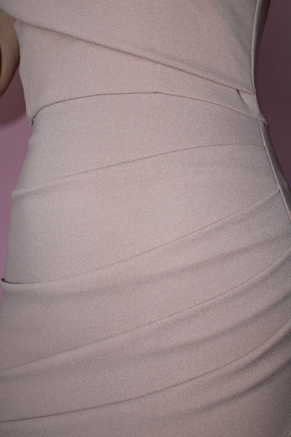 Vestido off shoulder mocha midi drapeado d lado #11372