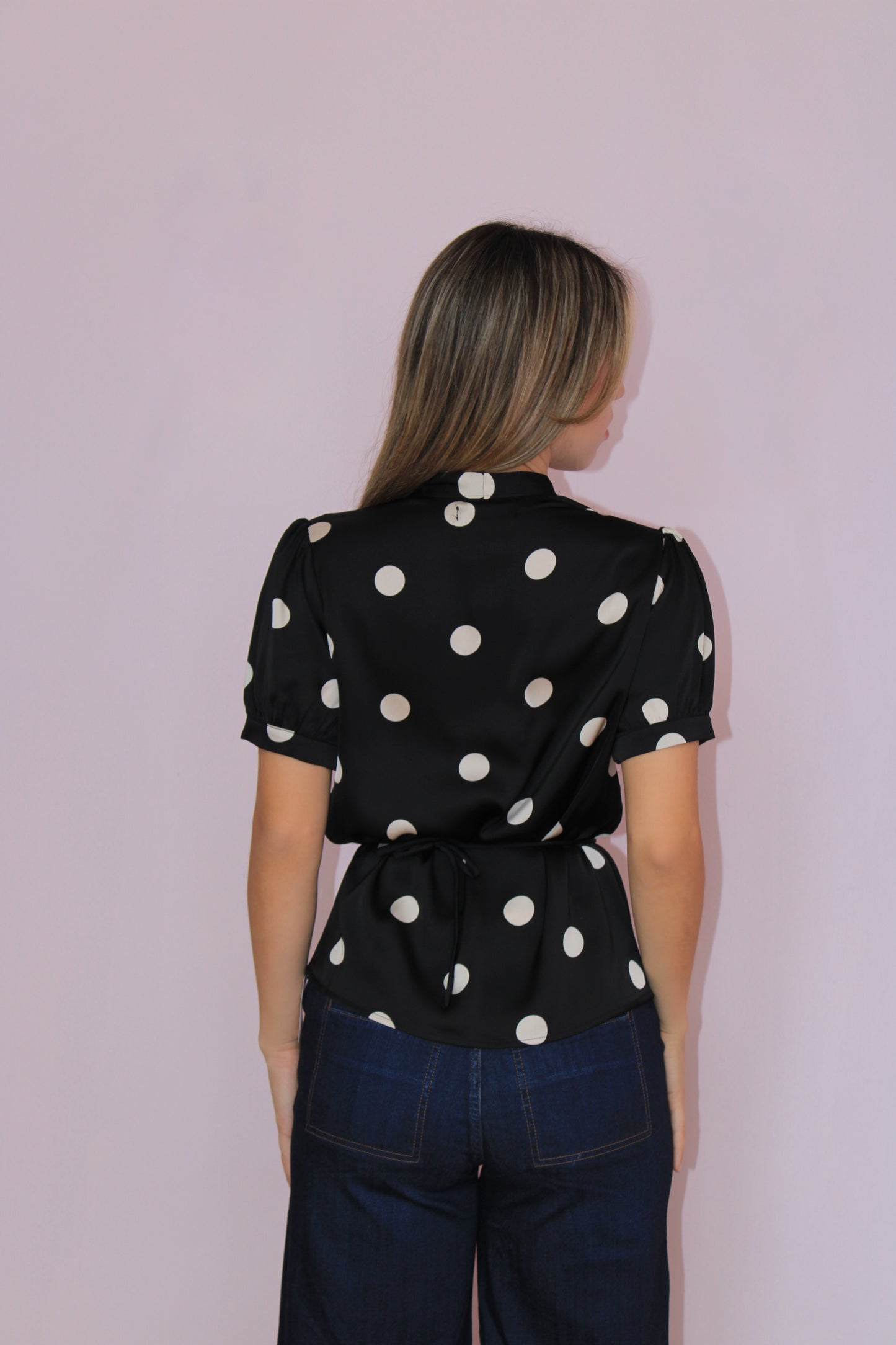 Blusa polka dots negra con choker #11885