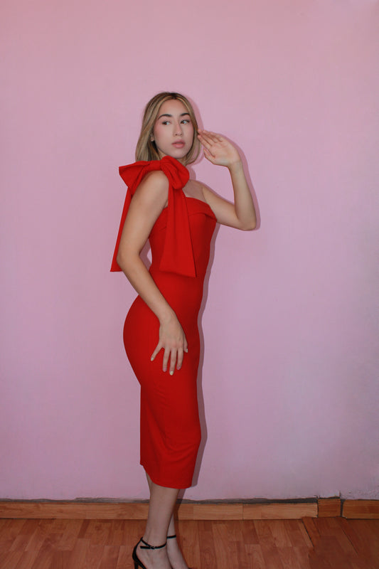 Vestido rojo midi con moño en hombro #11350
