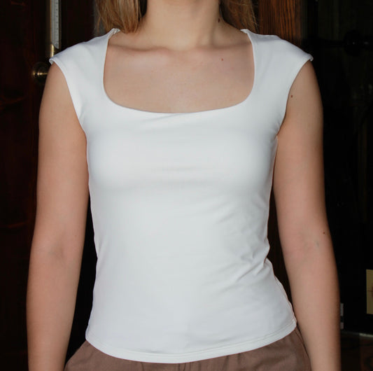 Top blanco escote cuadrado #11247