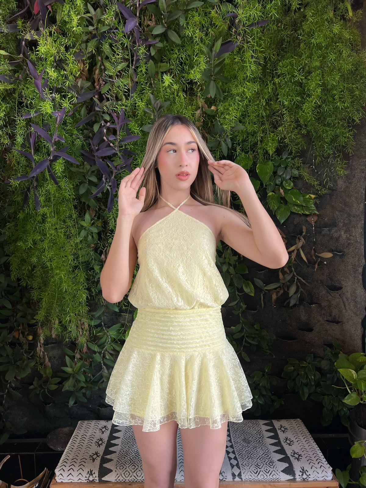 Vestido amarillo corto de encaje #11824
