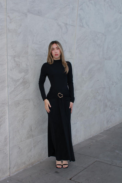 Vestido negro largo con detalle dorado #11592