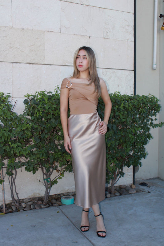 Falda, beige, satinada, Midi #11527￼