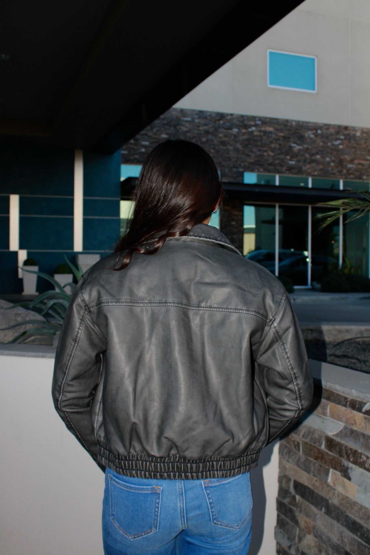 Chamarra tipo piel café-gris #11685