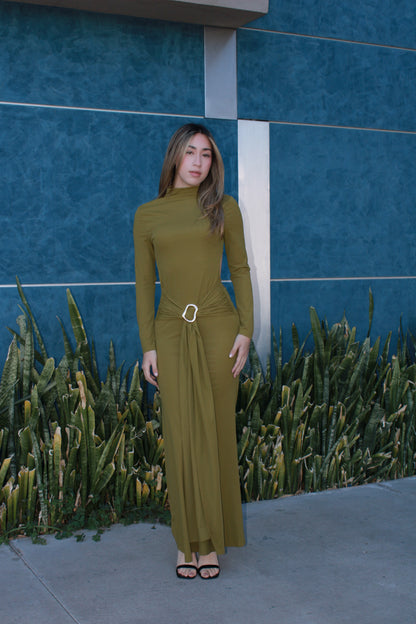 Vestido verde manga larga con detalle dorado #11606