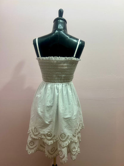 Vestido blanco con bordado #11916￼