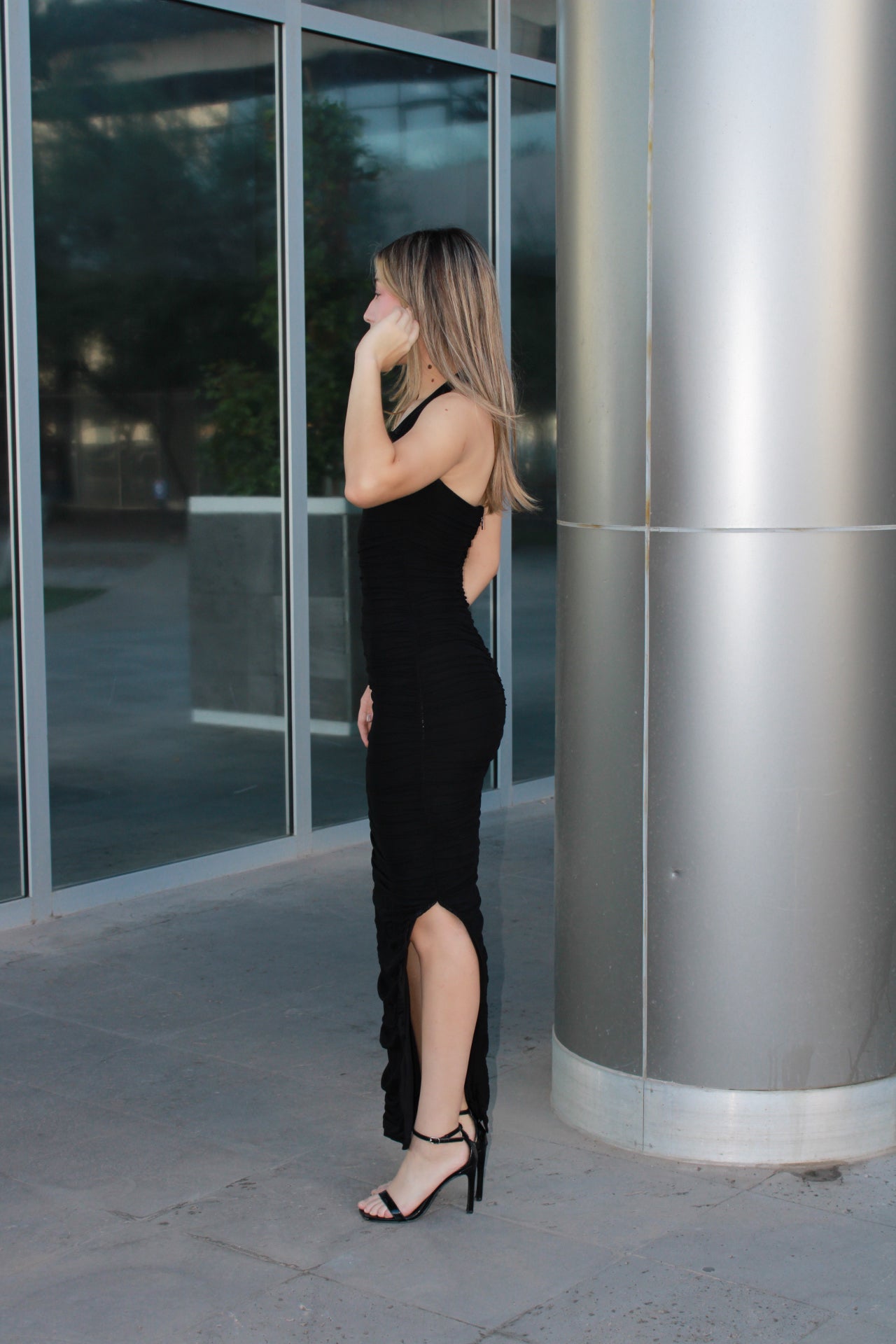 Vestido mesh, midi cuello, halter #11537￼