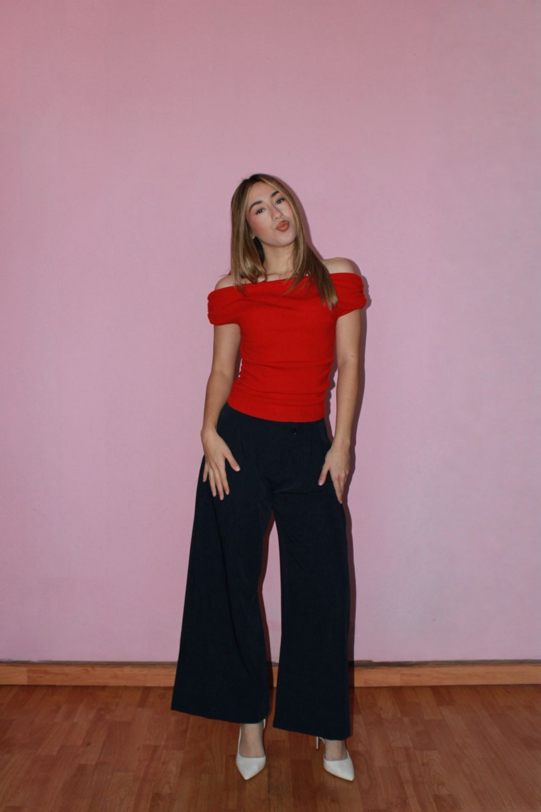 Blusa roja, Off Shoulder, tela de suéter￼#11753