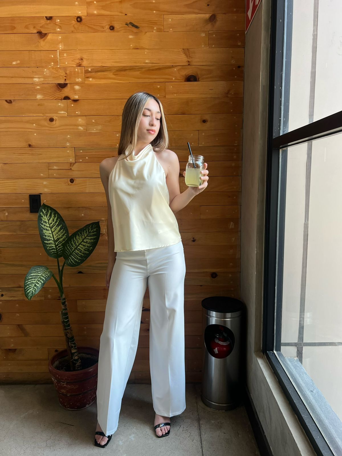 Pantalón blanco con cinto #11829￼