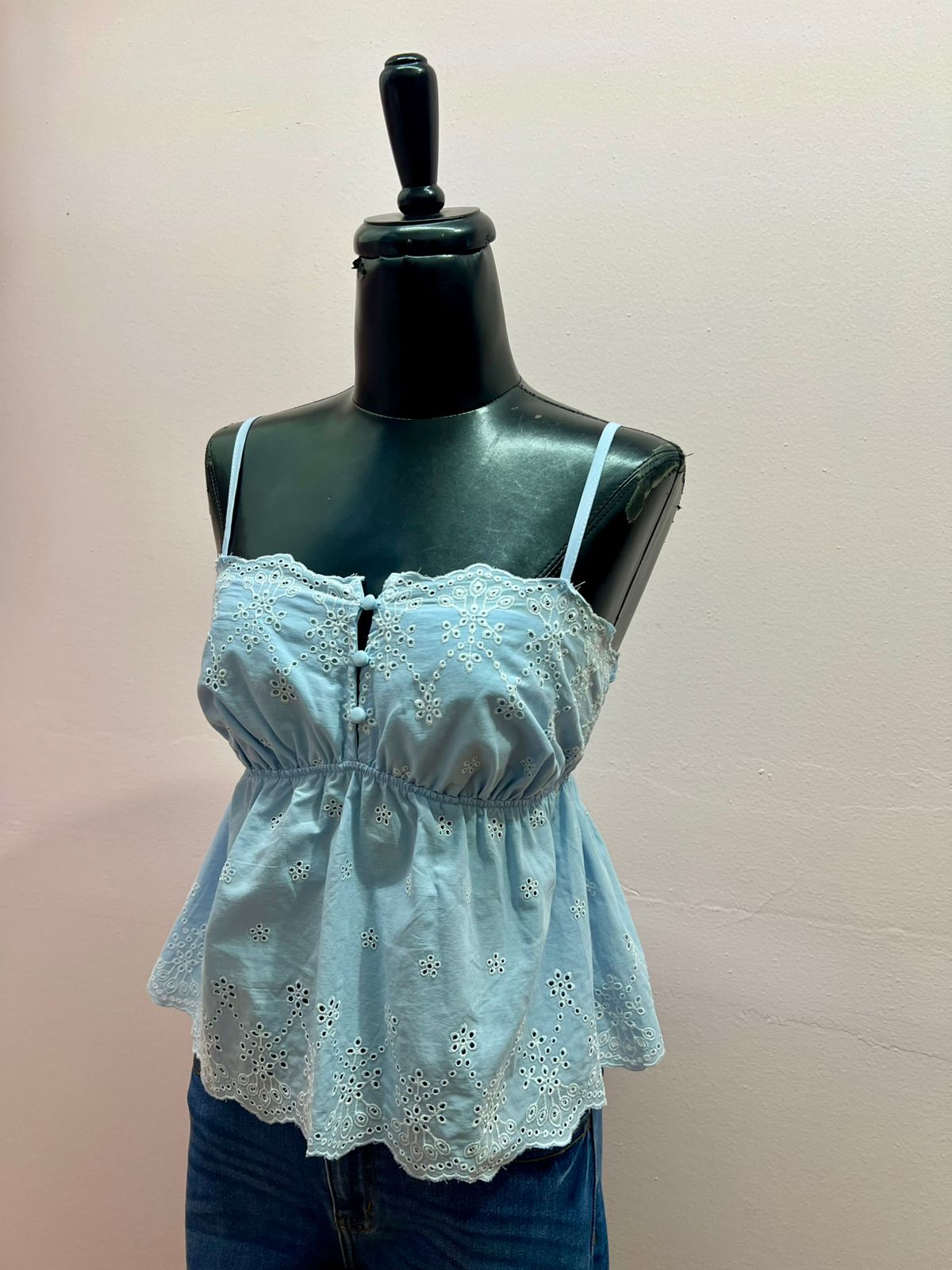 Blusa azul con bordado #11912￼