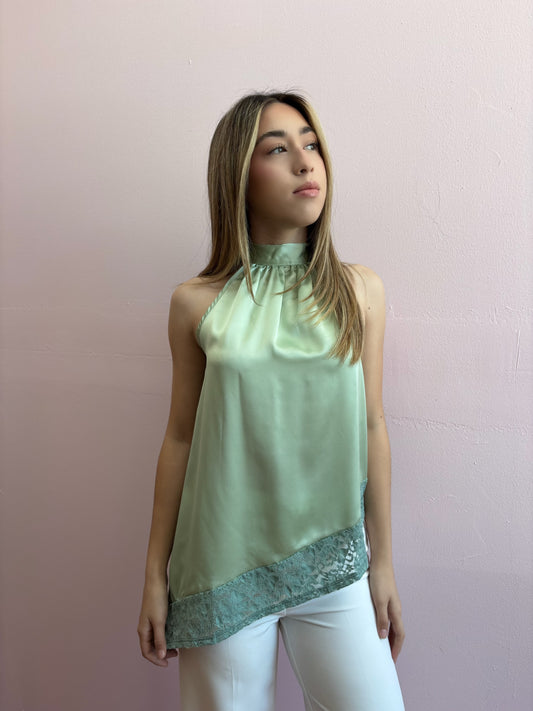 Blusa verde pistache con encaje  de tirantes satinado asimétrica #11875￼