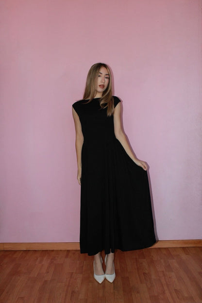 Vestido negro, Midi, corte medias, espalda, descubierta #11768
