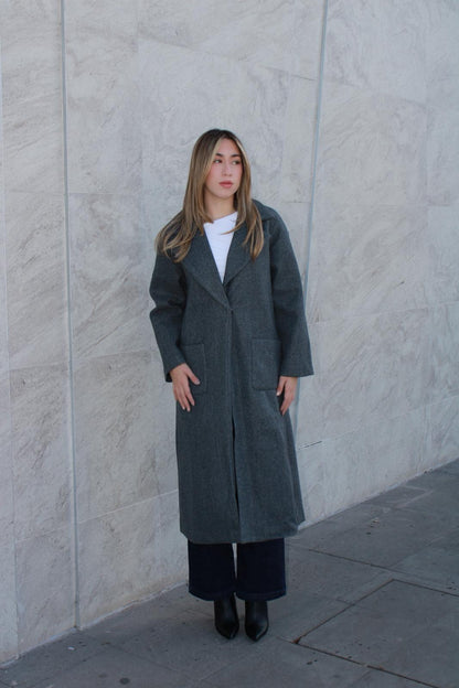 Saco largo gris oscuro # 11587￼