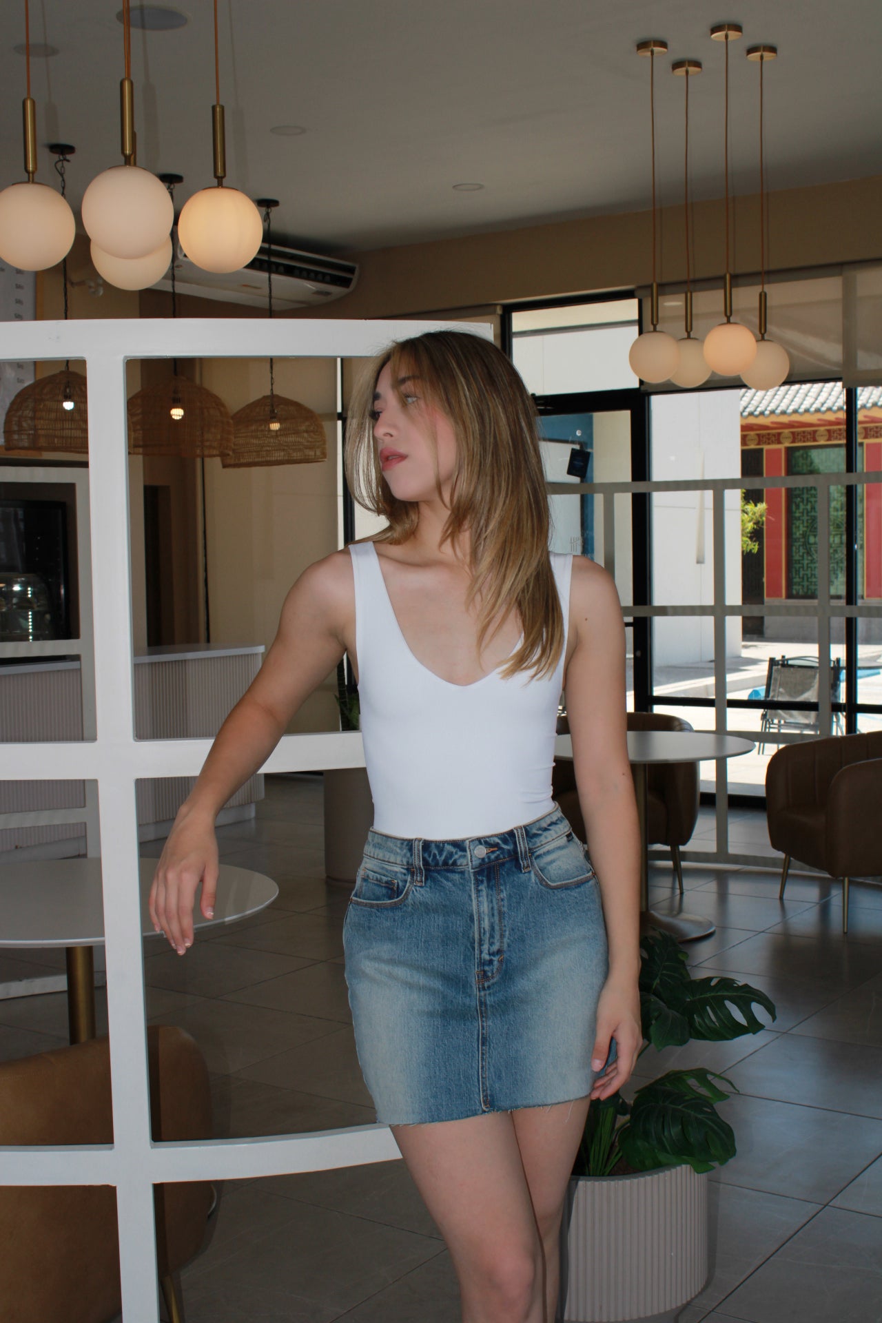 Pantiblusa blanca escote en V #11331
