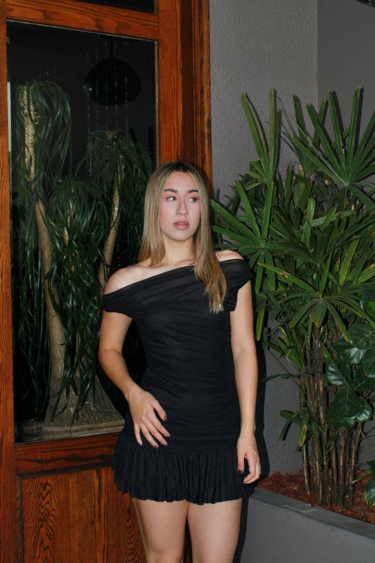 Vestido negro corto hombro asimetrico mesh #11448