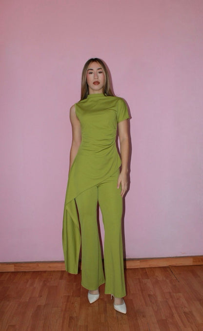Conjunto verde, blusas, simétrica y pantalón #11770￼