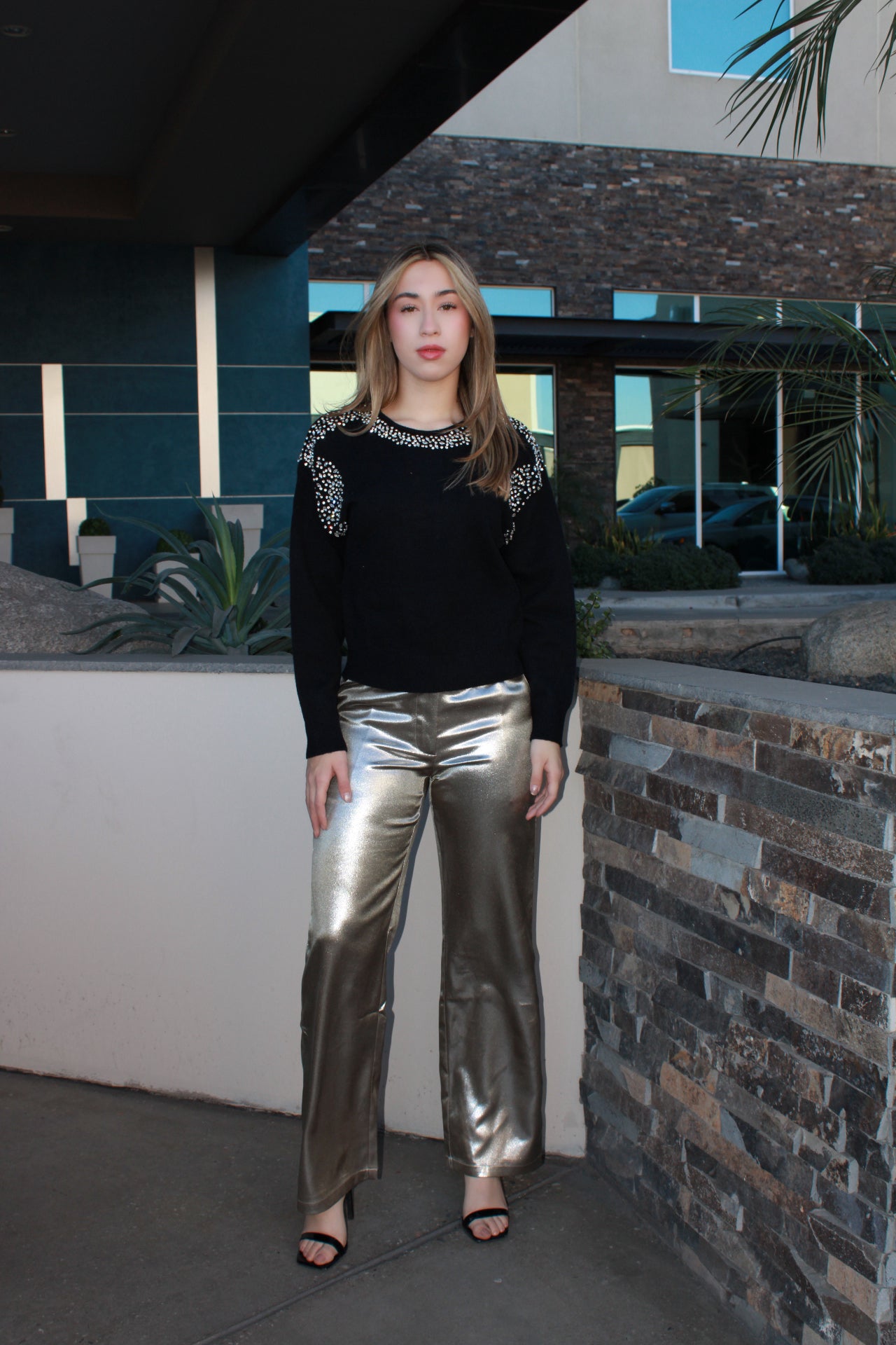 Suéter negro con piedras #11674