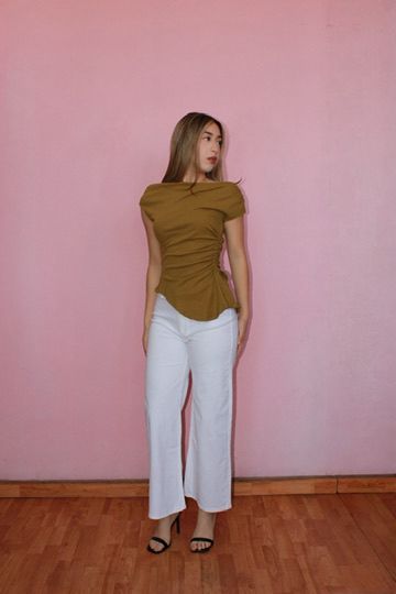 Blusa verde olivo asimétrica #11800