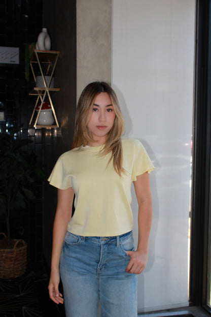 Blusa amarilla básica con manga oleada #11326
