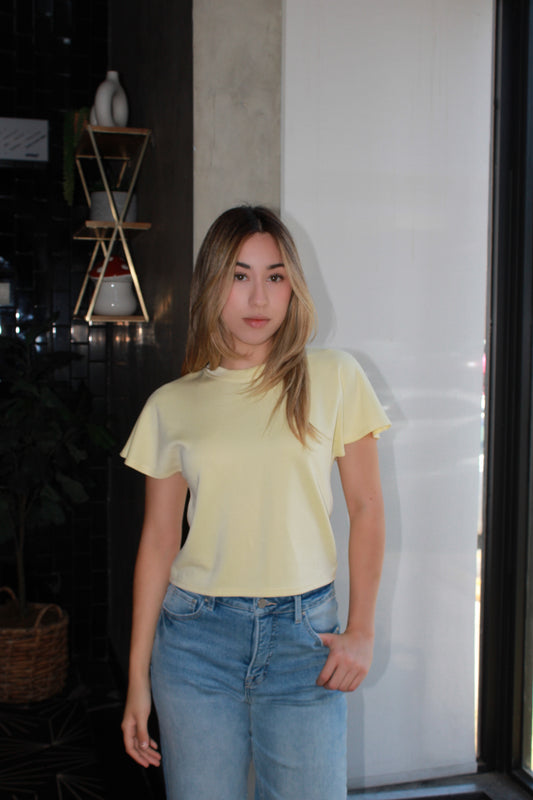 Blusa amarilla básica con manga oleada #11326