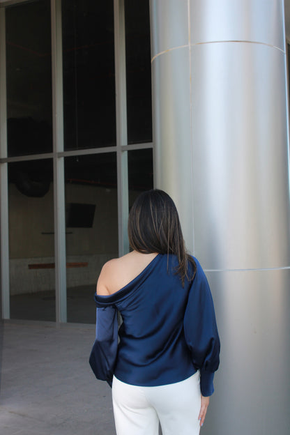Blusa azul marino ￼#11431
