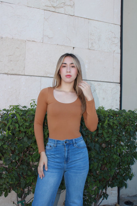 Panty, blusa, camel, cuello, manga larga. #11531