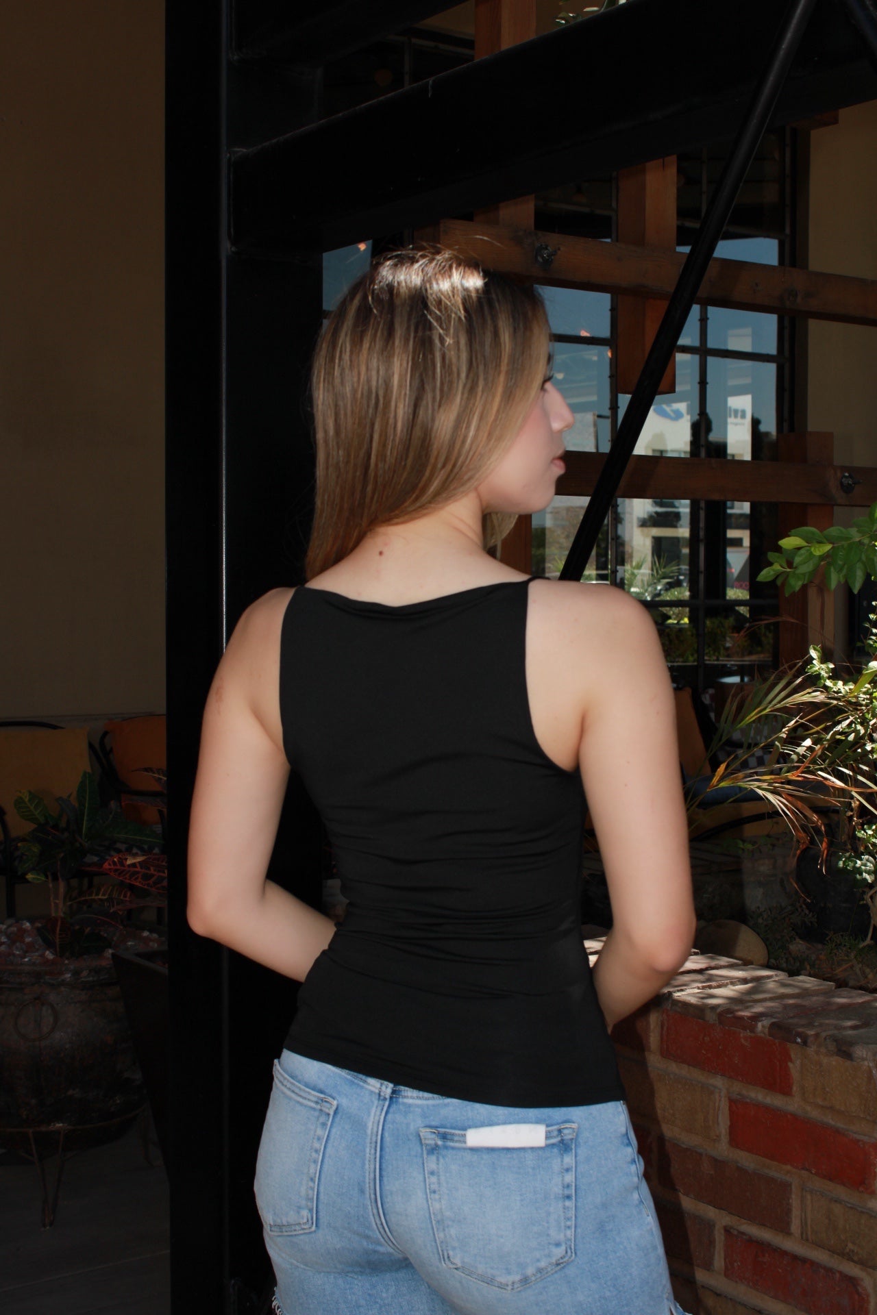 Blusa negra de mini tirantes #11298