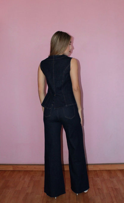 Set de mezclilla de chaleco y pantalón. ￼#11767