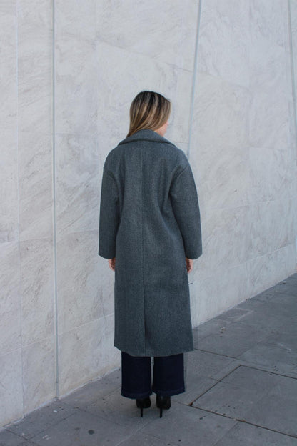 Saco largo gris oscuro # 11587￼