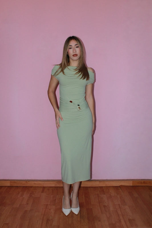 Vestido midi verde con detalle metálico #11757