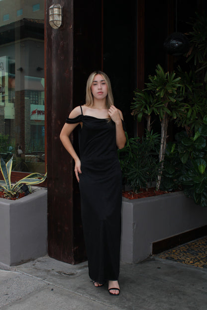 Vestido negro largo de noche con manga suelta #11472