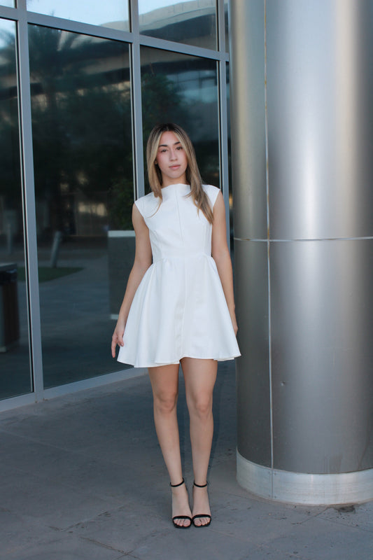 Vestido blanco, corte￼A #11538