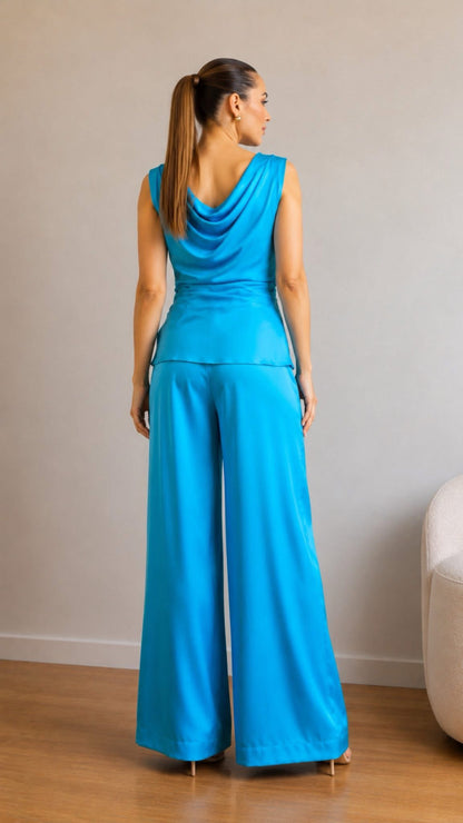 Conjunto azul satinado con detalle dorado #11941￼