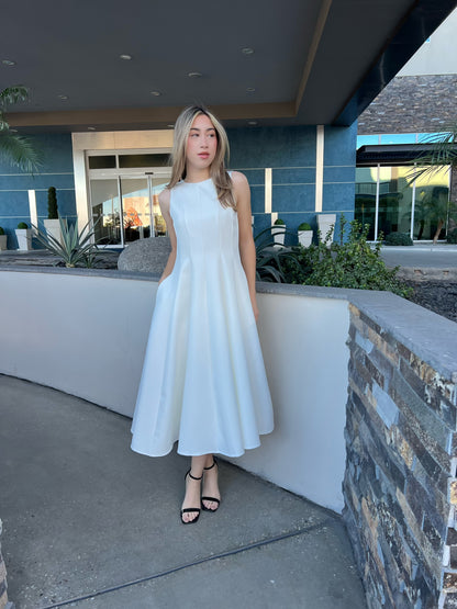 Vestido, Midi, blanco, sin mangas con vuelo #11718￼
