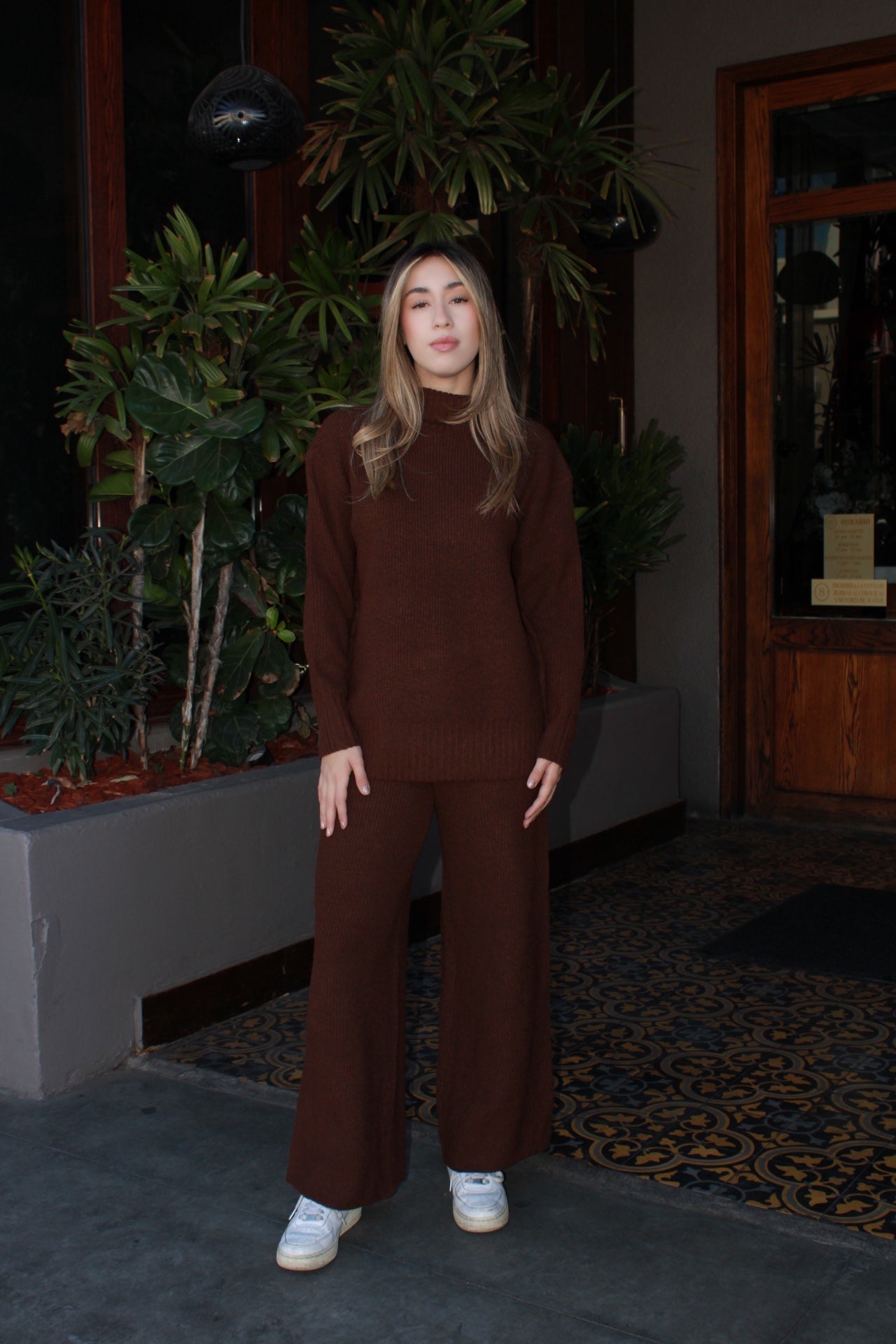 Conjunto de Pans café tejido #11540