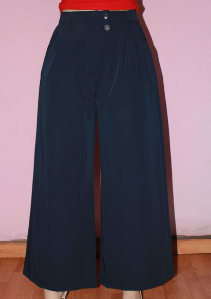Pantalón de vestir azul marino. ￼#11763